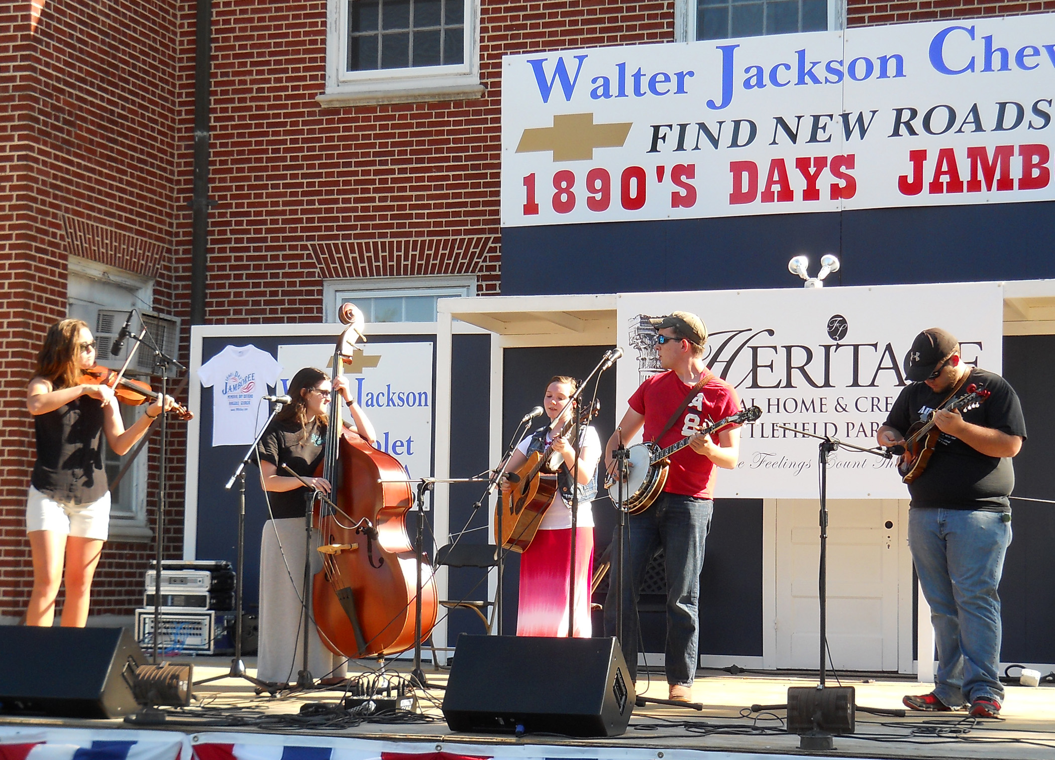 Banjo pickin’, clogs a flyin’, and fiery fiddles electrify Ringgold’s 1890s Day Jamboree Old Time Fiddle Convention